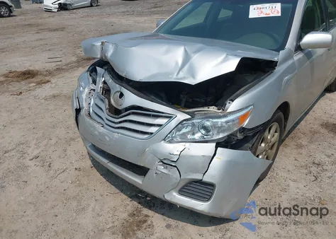 2011 Toyota Camry Le z USA, uszkodzony, nr VIN 4T1BF3EK8BU232338